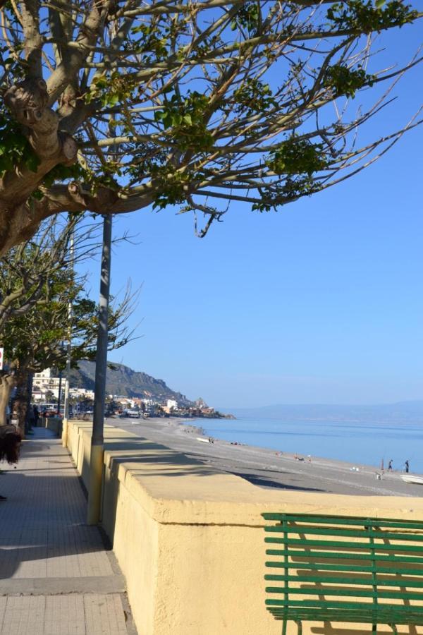 I Tesori Del Mare Bed & Breakfast Letojanni Luaran gambar