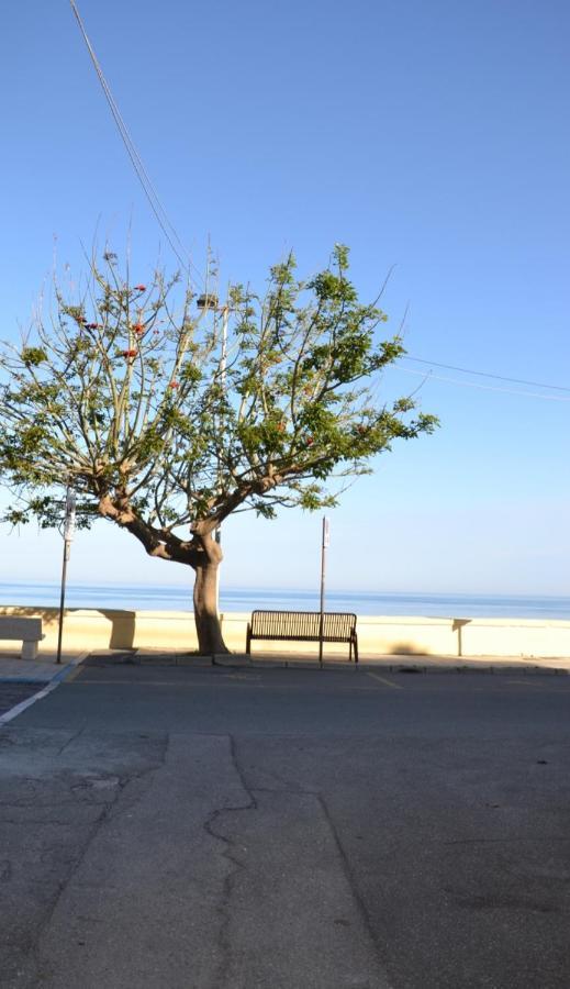 I Tesori Del Mare Bed & Breakfast Letojanni Luaran gambar